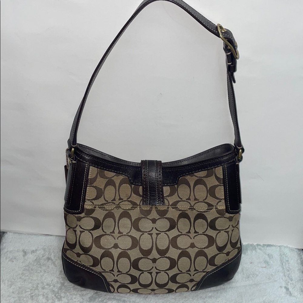 Coach ‘Hampton’ Signature Hobo - Picture 3 of 12